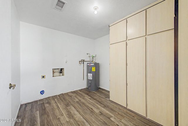 4414 W VOGEL Avenue, Glendale, AZ 85302