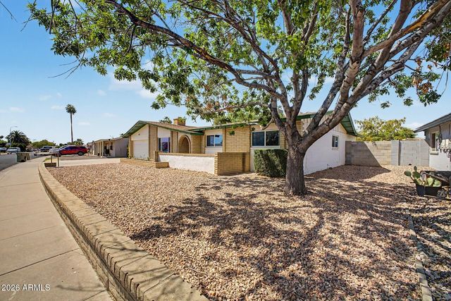 4414 W VOGEL Avenue, Glendale, AZ 85302