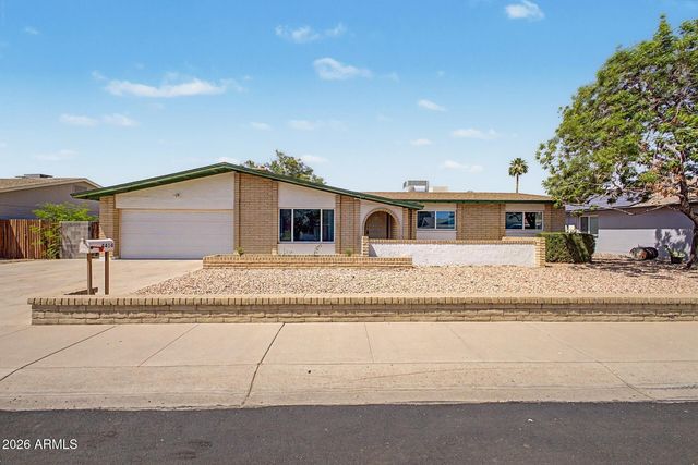4414 W VOGEL Avenue, Glendale, AZ 85302