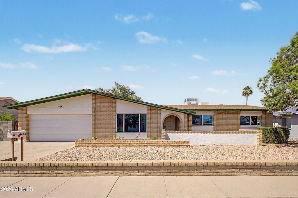 4414 W VOGEL Avenue, Glendale, AZ 85302