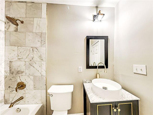 492 Elbridge Drive NW, Atlanta, GA 30318