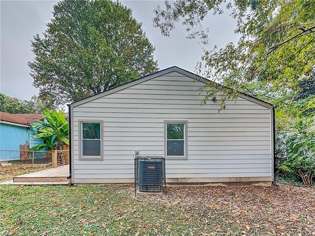 492 Elbridge Drive NW, Atlanta, GA 30318