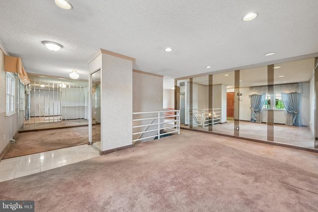 817 LEXINGTON AVE, Turnersville, NJ 08012