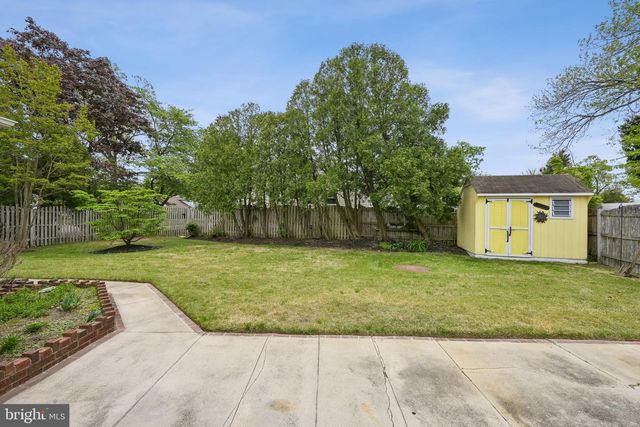 817 LEXINGTON AVE, Turnersville, NJ 08012