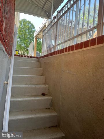 817 LEXINGTON AVE, Turnersville, NJ 08012