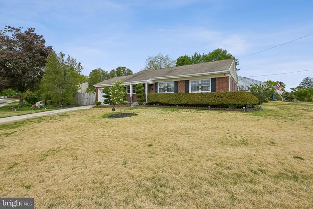 817 LEXINGTON AVE, Turnersville, NJ 08012