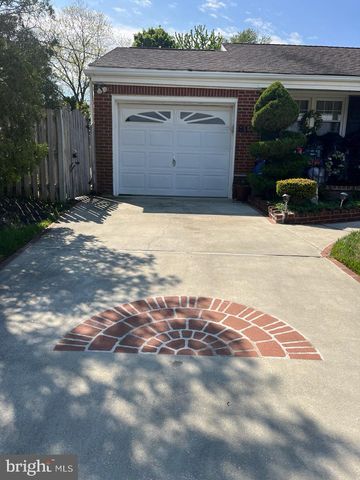 817 LEXINGTON AVE, Turnersville, NJ 08012