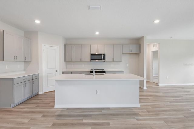4192 RIVER BEACON BOULEVARD, Davenport, FL 33837