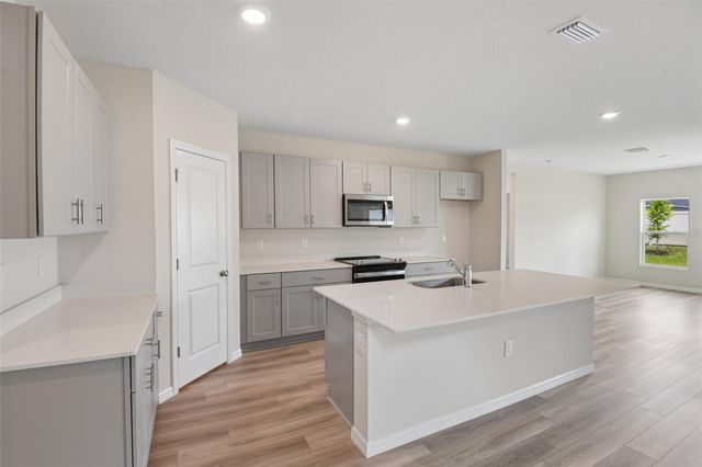 4192 RIVER BEACON BOULEVARD, Davenport, FL 33837