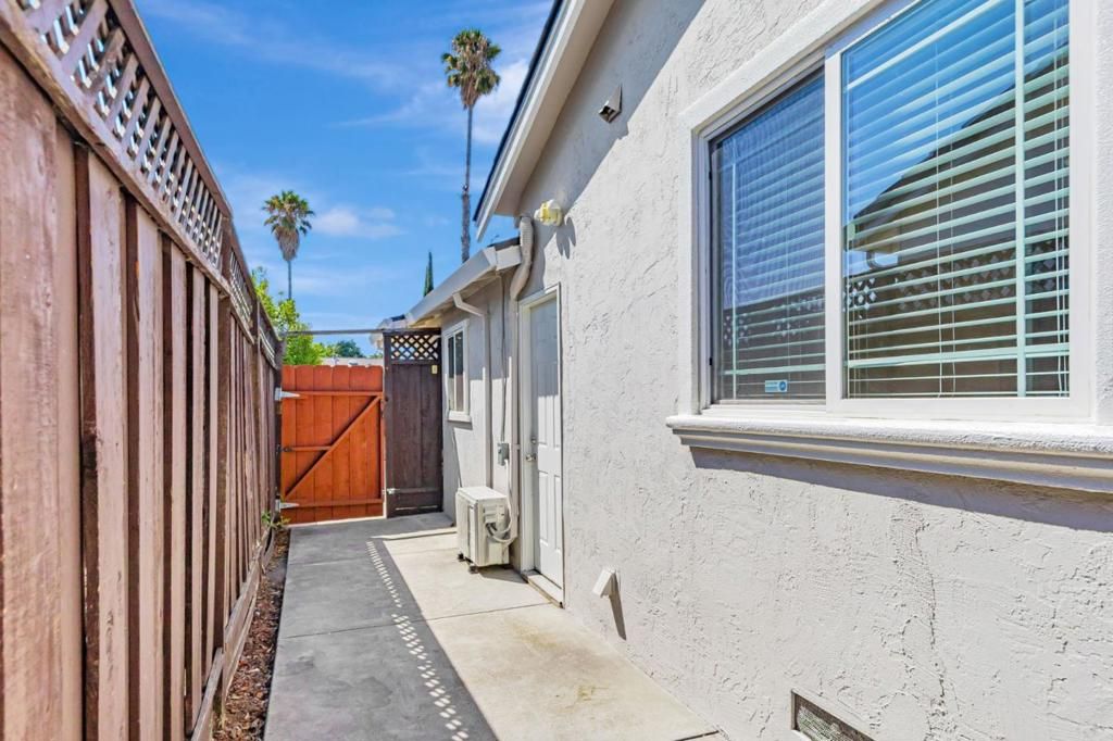 Image 30 of property listing at 2895 Burdick Way, San Jose, CA 95148