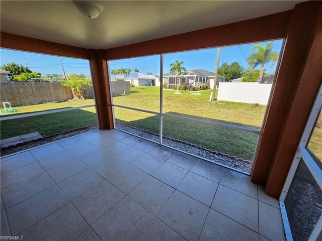 4126 SW 8th PL, Cape Coral, FL 33914