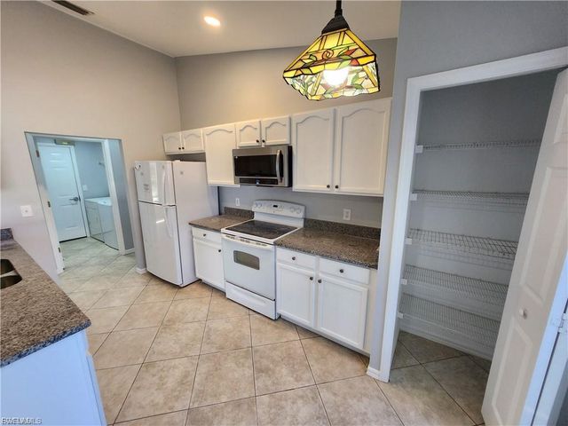 4126 SW 8th PL, Cape Coral, FL 33914