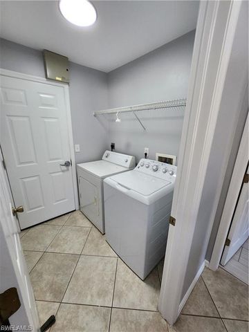 4126 SW 8th PL, Cape Coral, FL 33914