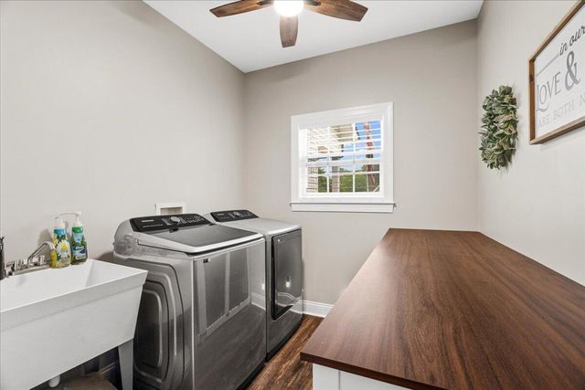 1020 S Ridge Drive, Dalton, GA 30721