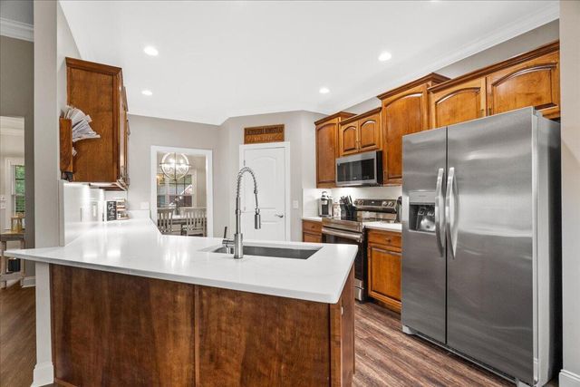 1020 S Ridge Drive, Dalton, GA 30721