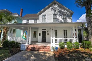 905 N Barcelona St, Pensacola, FL 32501
