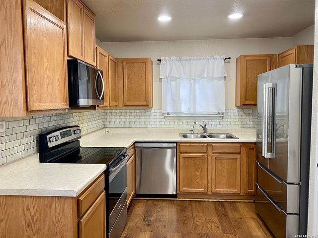 10011 Emerald Sun, San Antonio, TX 78245