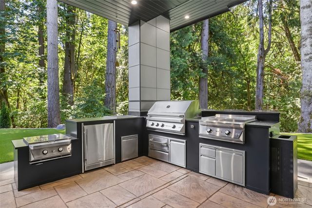 1607 SE 44th Circle, Brush Prairie, WA 98606