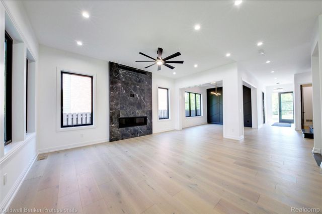 394 S Glenhurst Drive, Birmingham, MI 48009