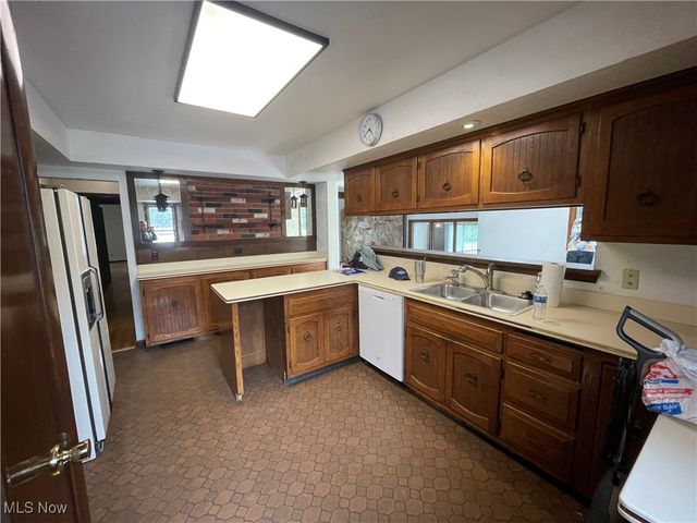 10641 Albion Road, North Royalton, OH 44133