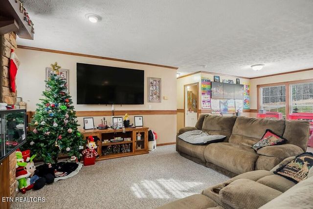 14914 Peach Stone Rd, Crawford, TN 38554