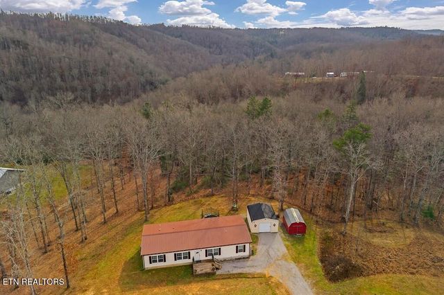 14914 Peach Stone Rd, Crawford, TN 38554