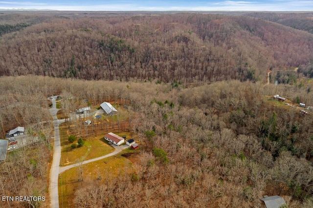 14914 Peach Stone Rd, Crawford, TN 38554