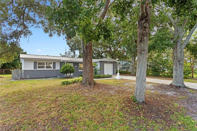 1500 78TH AVENUE N, St Petersburg, FL 33702