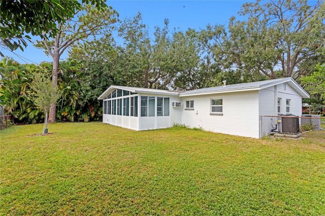 1500 78TH AVENUE N, St Petersburg, FL 33702