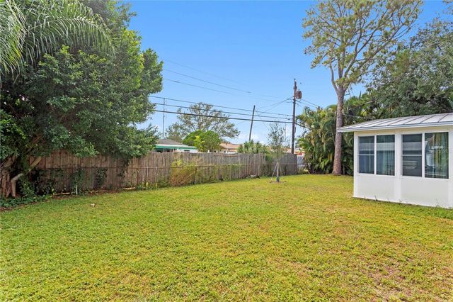 1500 78TH AVENUE N, St Petersburg, FL 33702