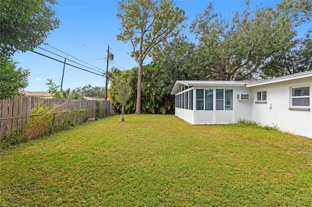 1500 78TH AVENUE N, St Petersburg, FL 33702