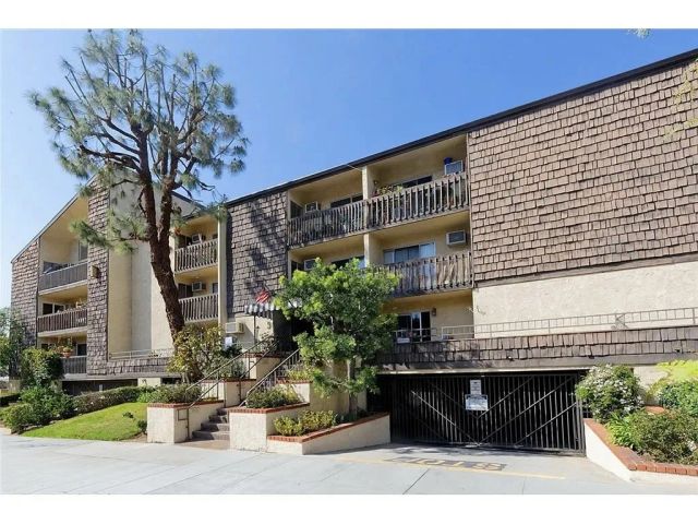 365 Burchett Street 110, Glendale, CA 91203