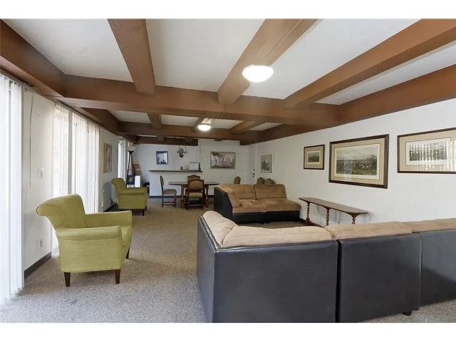 365 Burchett Street 110, Glendale, CA 91203
