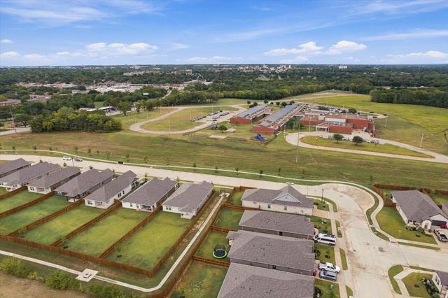 308 Winchester Lane, Sherman, TX 75092