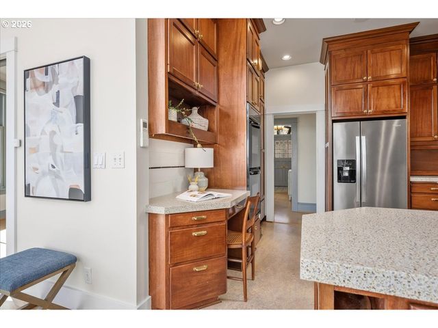 532 Se 69TH Ave, Portland, OR 97215