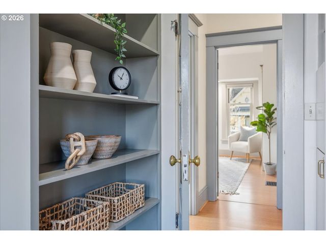 532 Se 69TH Ave, Portland, OR 97215