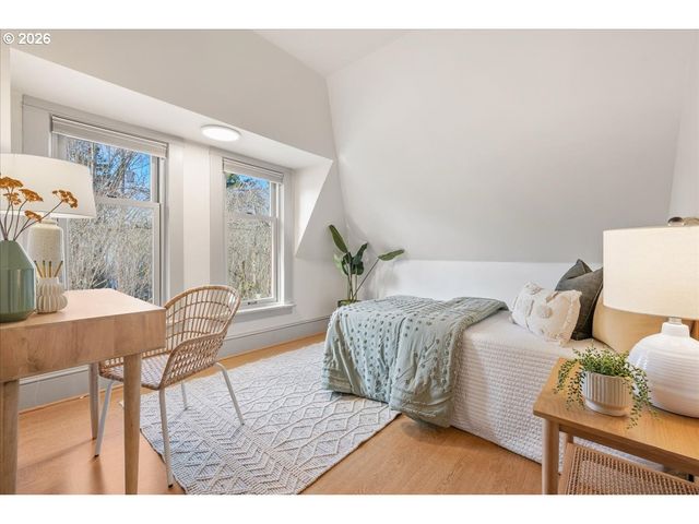 532 Se 69TH Ave, Portland, OR 97215