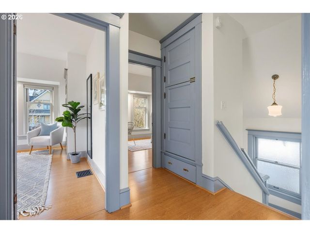 532 Se 69TH Ave, Portland, OR 97215