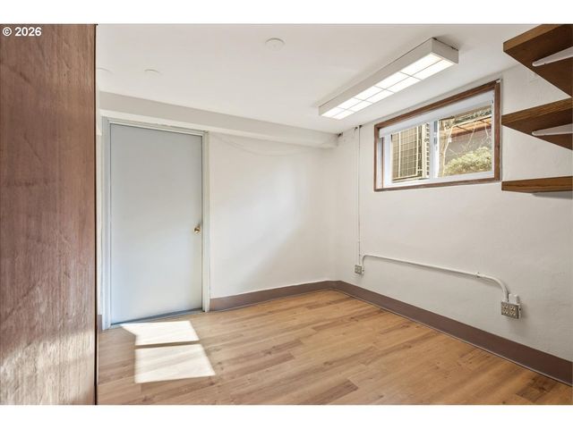 532 Se 69TH Ave, Portland, OR 97215