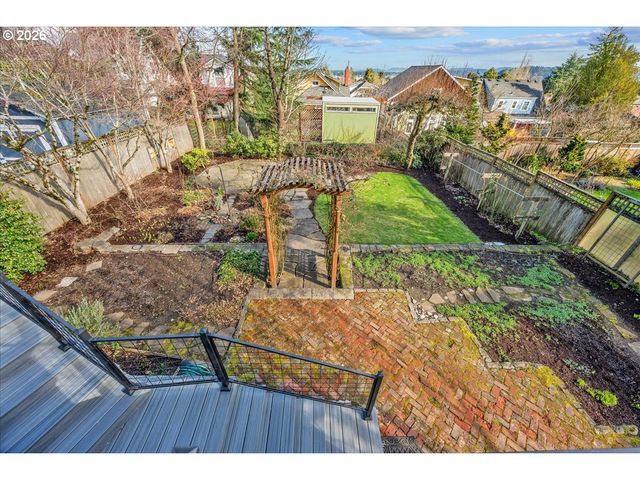532 Se 69TH Ave, Portland, OR 97215