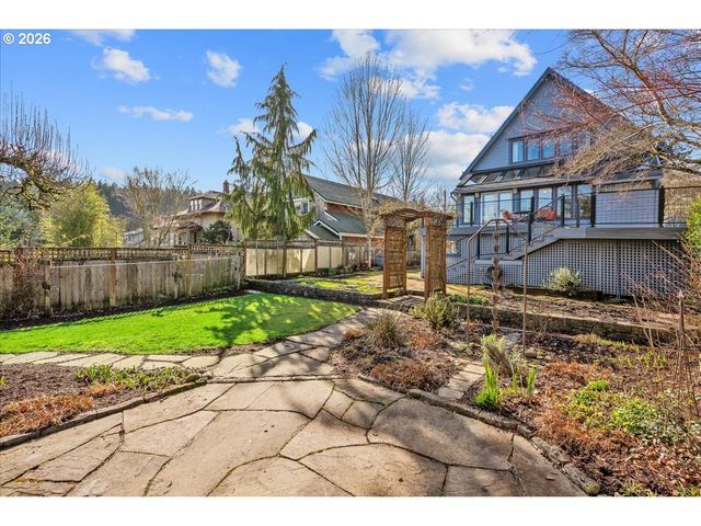 532 Se 69TH Ave, Portland, OR 97215