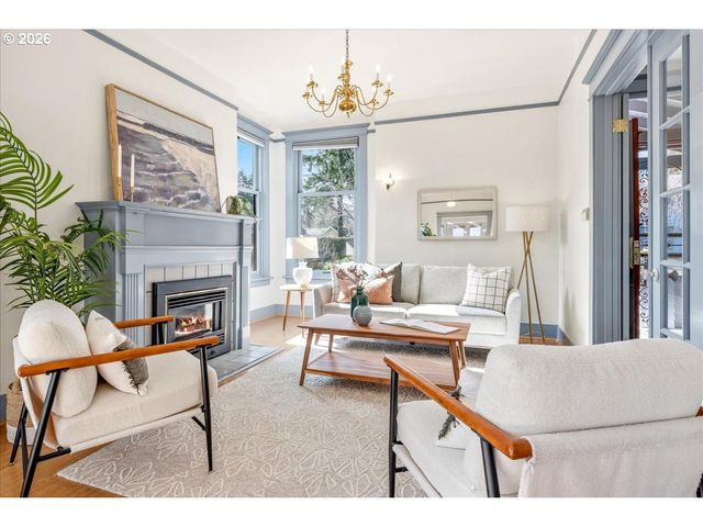 532 Se 69TH Ave, Portland, OR 97215