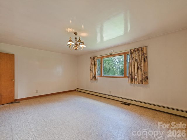 2968 Dutch Cove Road, Canton, NC 28716