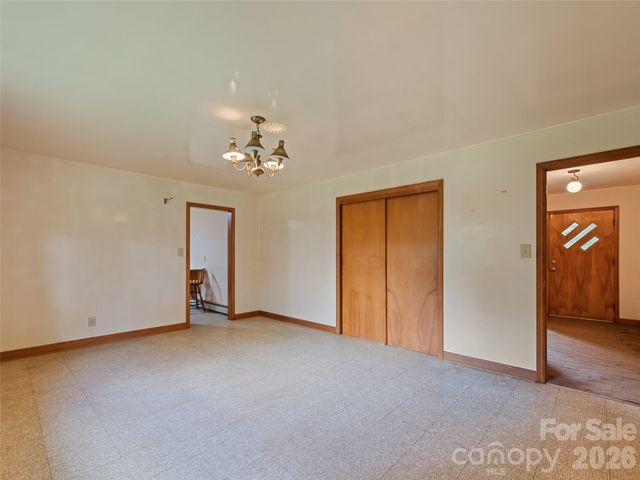 2968 Dutch Cove Road, Canton, NC 28716