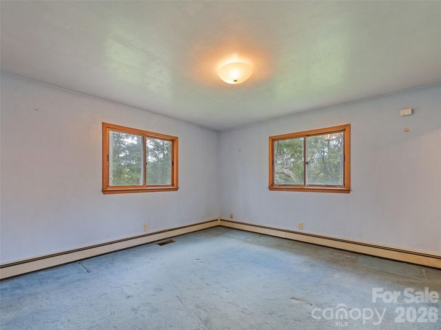 2968 Dutch Cove Road, Canton, NC 28716