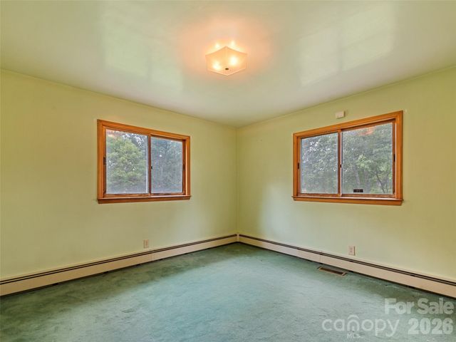 2968 Dutch Cove Road, Canton, NC 28716