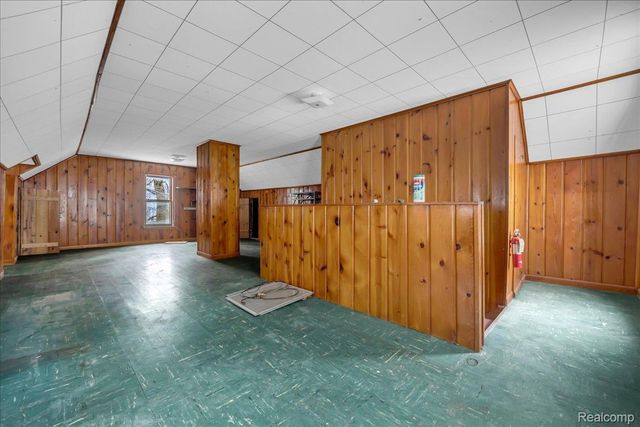 7348 Bennett Drive, Hamburg Township, MI 48189