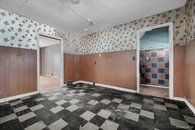7348 Bennett Drive, Hamburg Township, MI 48189