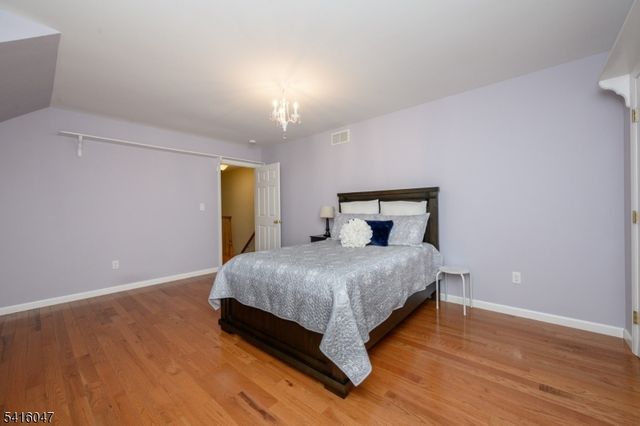 3 Tara Ct, Hardwick Twp., NJ 07825