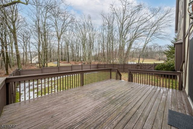 3 Tara Ct, Hardwick Twp., NJ 07825